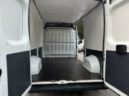 
										Peugeot boxer 2l hdi 130cv L2 H2 de 2019 plein									