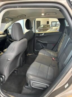
										Ford Kuga 1,5l tdci 120cv plein									