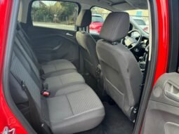 
										Ford C-max 1l ecoboost 100cv avec 67000km plein									