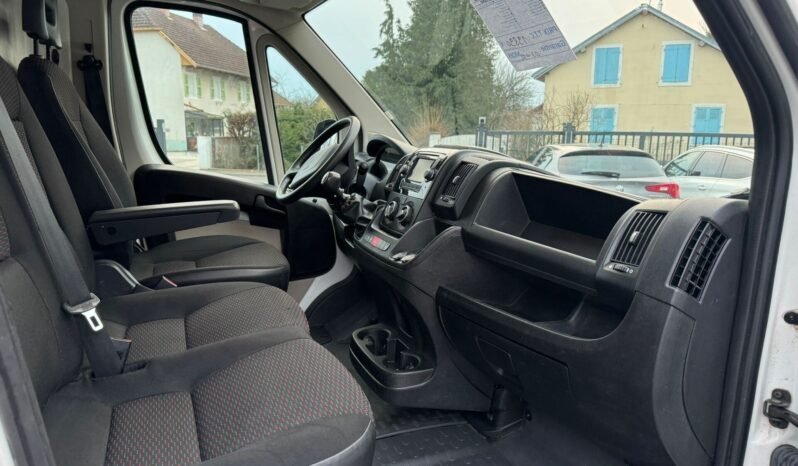 
								Peugeot boxer 2l hdi 130cv L2 H2 de 2019 plein									