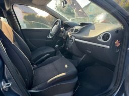 
										Clio 3 1,5l dci 70cv 5 portes plein									