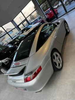 
										Porsche 996 Carrera 2 Targa plein									