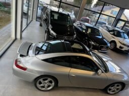 
										Porsche 996 Carrera 2 Targa plein									