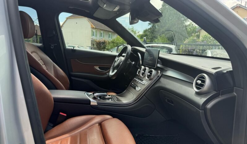 
								MERCEDES-BENZ Classe GLC plein									