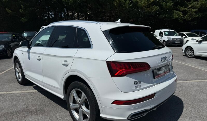 
								Q5 s line 2l tdi quatro S-Tronic7 190cv plein									