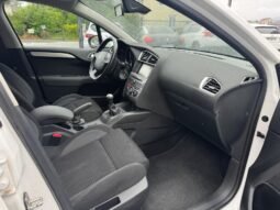 
										C4 Picasso 1,6l hdi 120cv eat6 plein									