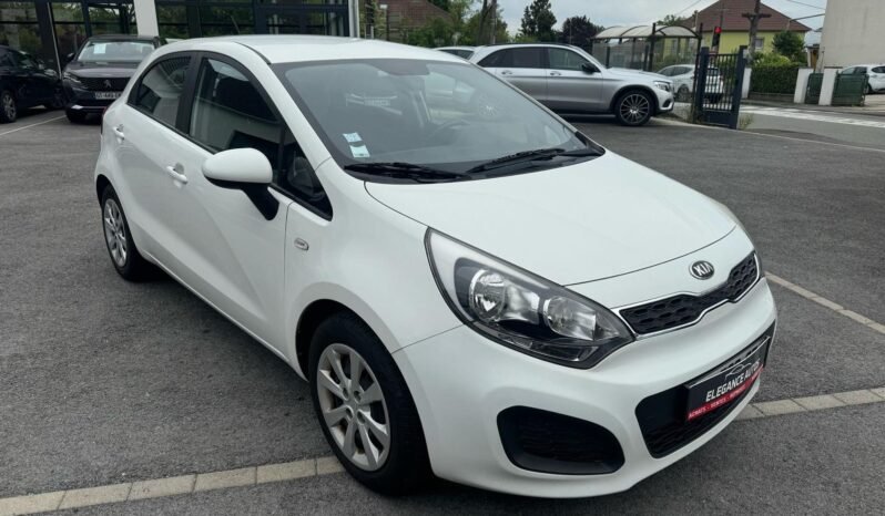 
								Kia Rio 1,2l cvvt 85cv plein									