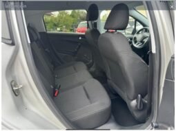 
										208 1,2l essence 82cv style avec 99800km plein									