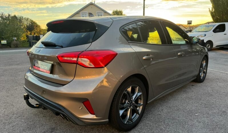 
								Focus 2l tdci 150cv ST Line plein									