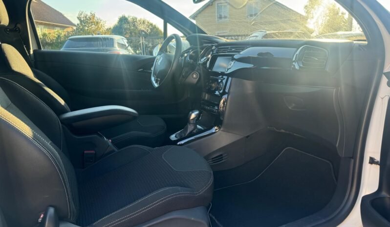 
								Ds3 1,2l essence 110cv eat6 plein									