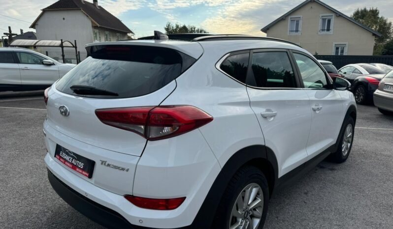 
								Hyundai tucson 1,7l crdi 140cv dct7 plein									