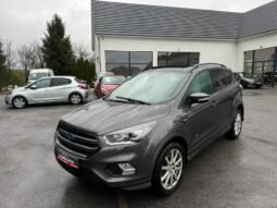 
										Ford kuga 2 2l tdci 150cv st line 4*4 plein									