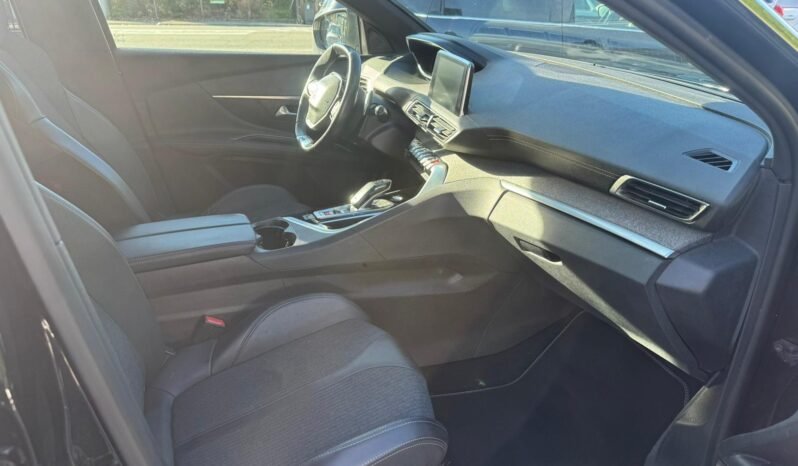 
								3008 GT LINE 1,6l essence 180cv eat8 plein									