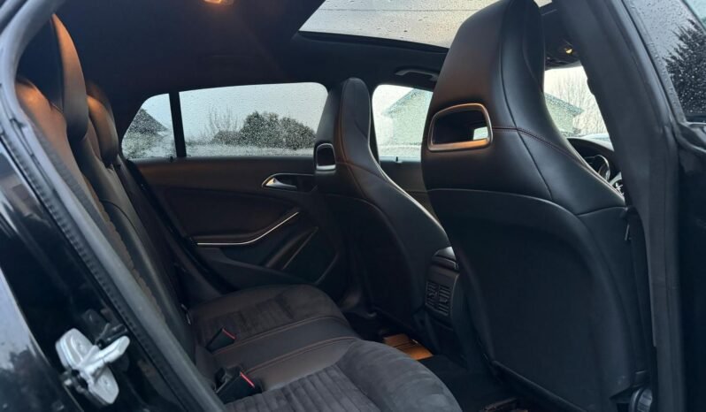 
								Cla shooting brake 220d 7G-DCT 177cv plein									