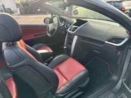 
										207 cc 1,6l 16v 120cv avec 68000km plein									