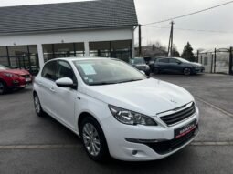 
										308 style 1,2l 110cv de 2017 avec 21000km full									