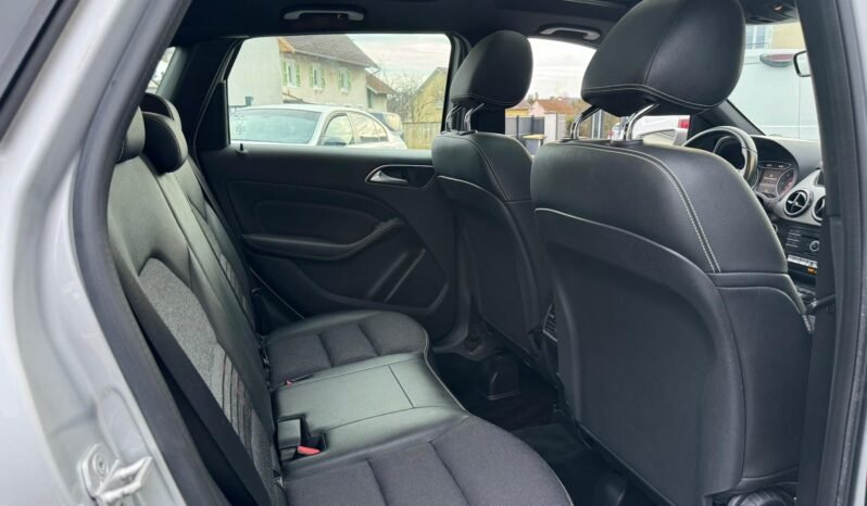 
								Classe B phase 2 200 cdi 136cv plein									