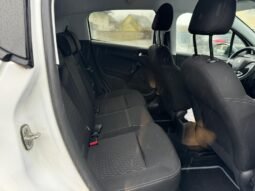 
										208 1,6l hdi 100cv plein									